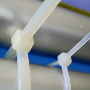 Fascette in plastica - ferro - specifiche